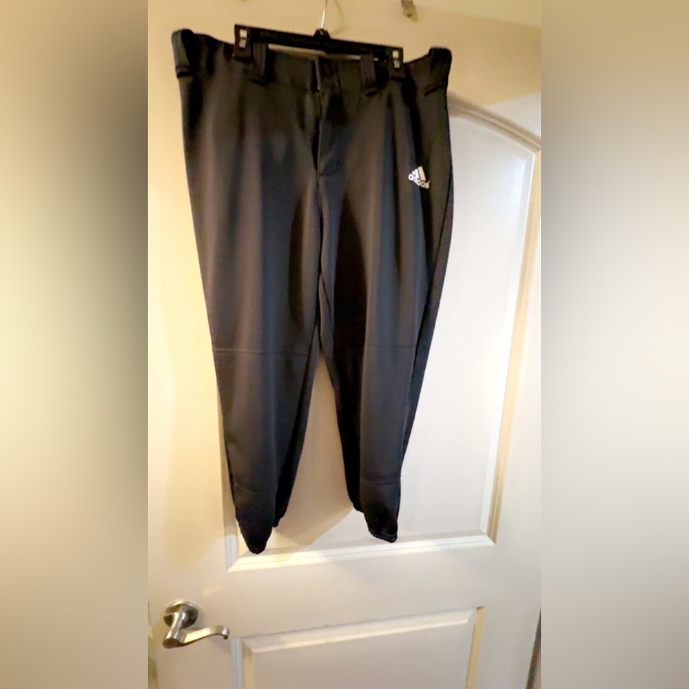 BLACK UNDER ARMOUR SOFTBALL PANTS
